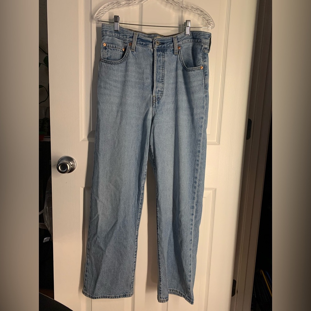 Women’s Levi’s Ribcage Jeans